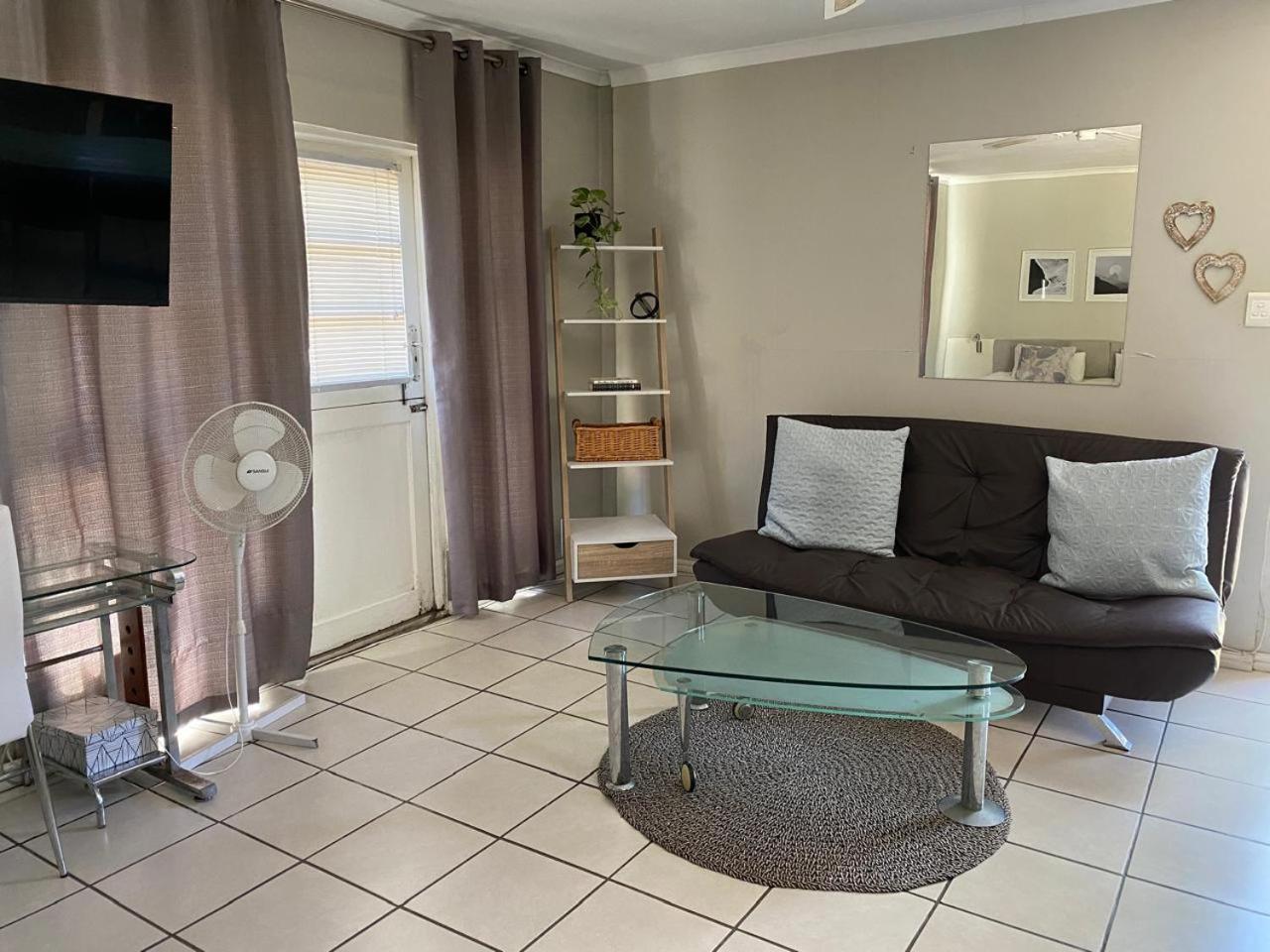 Willows Curve Somerset West Exterior photo