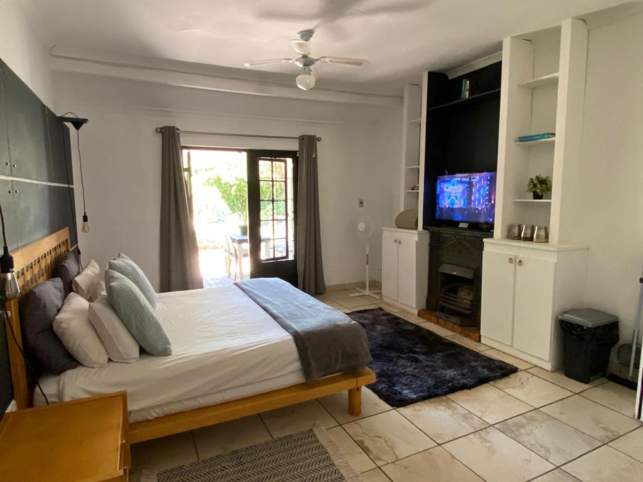 Willows Curve Somerset West Exterior photo