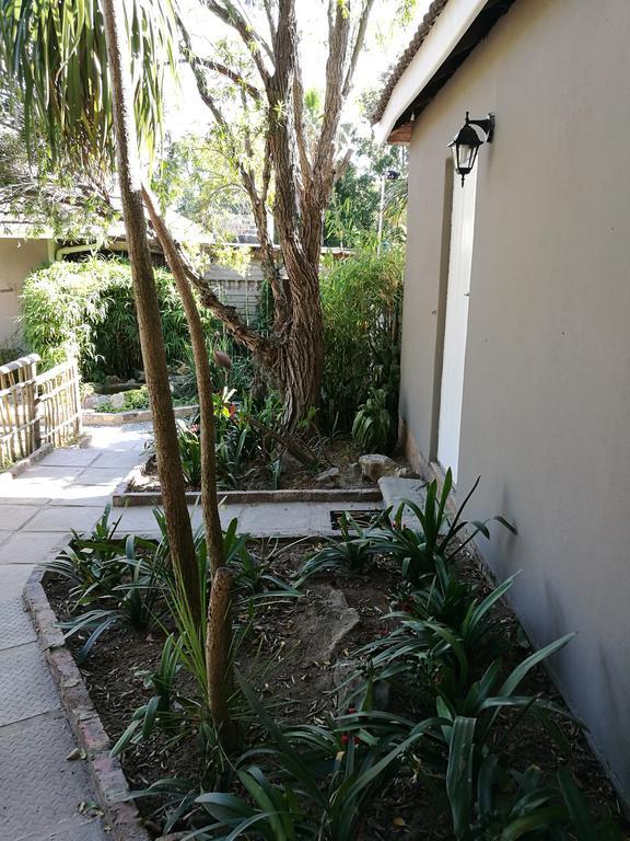 Willows Curve Somerset West Exterior photo